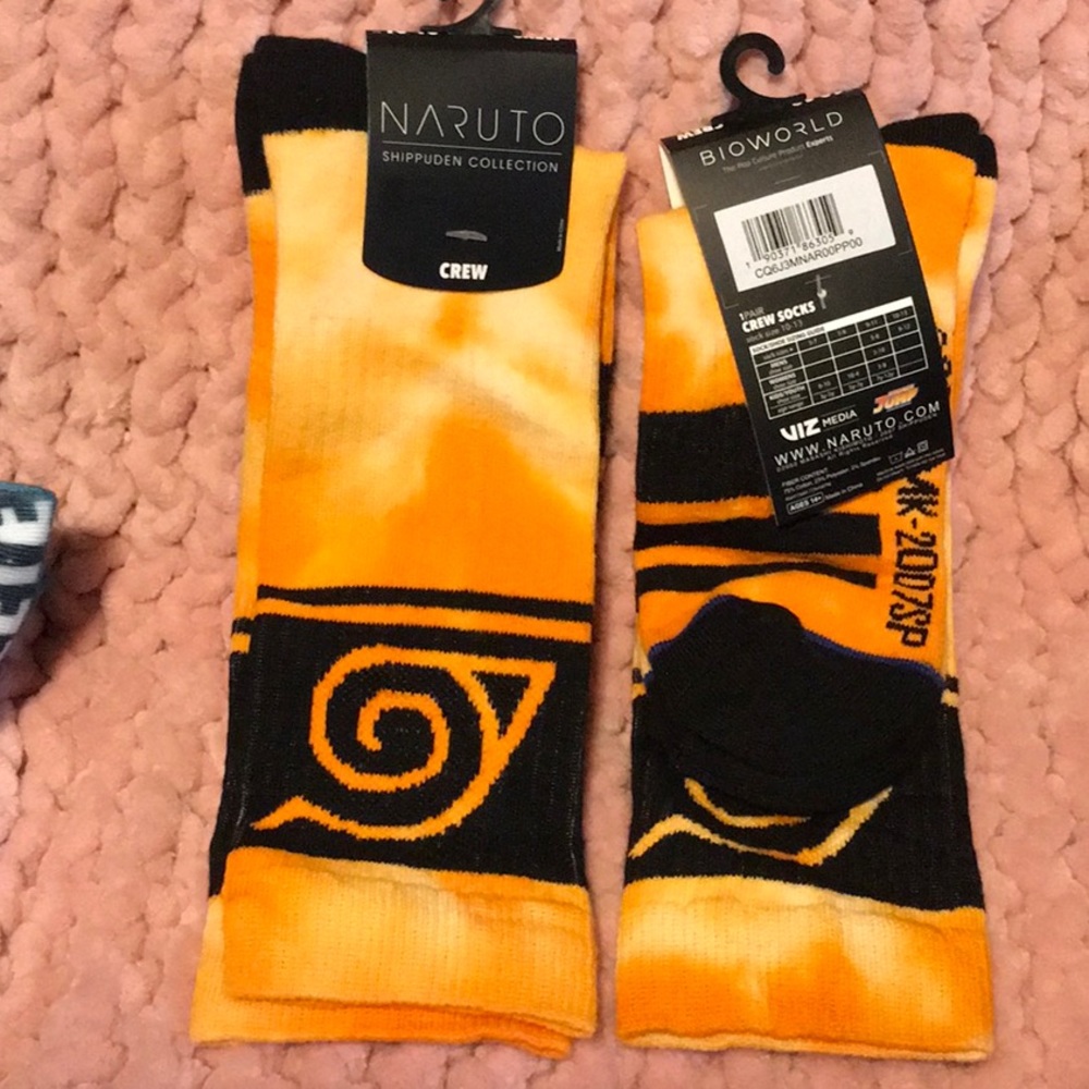 NWT Naruto MENS crew socks 1 pair available now!